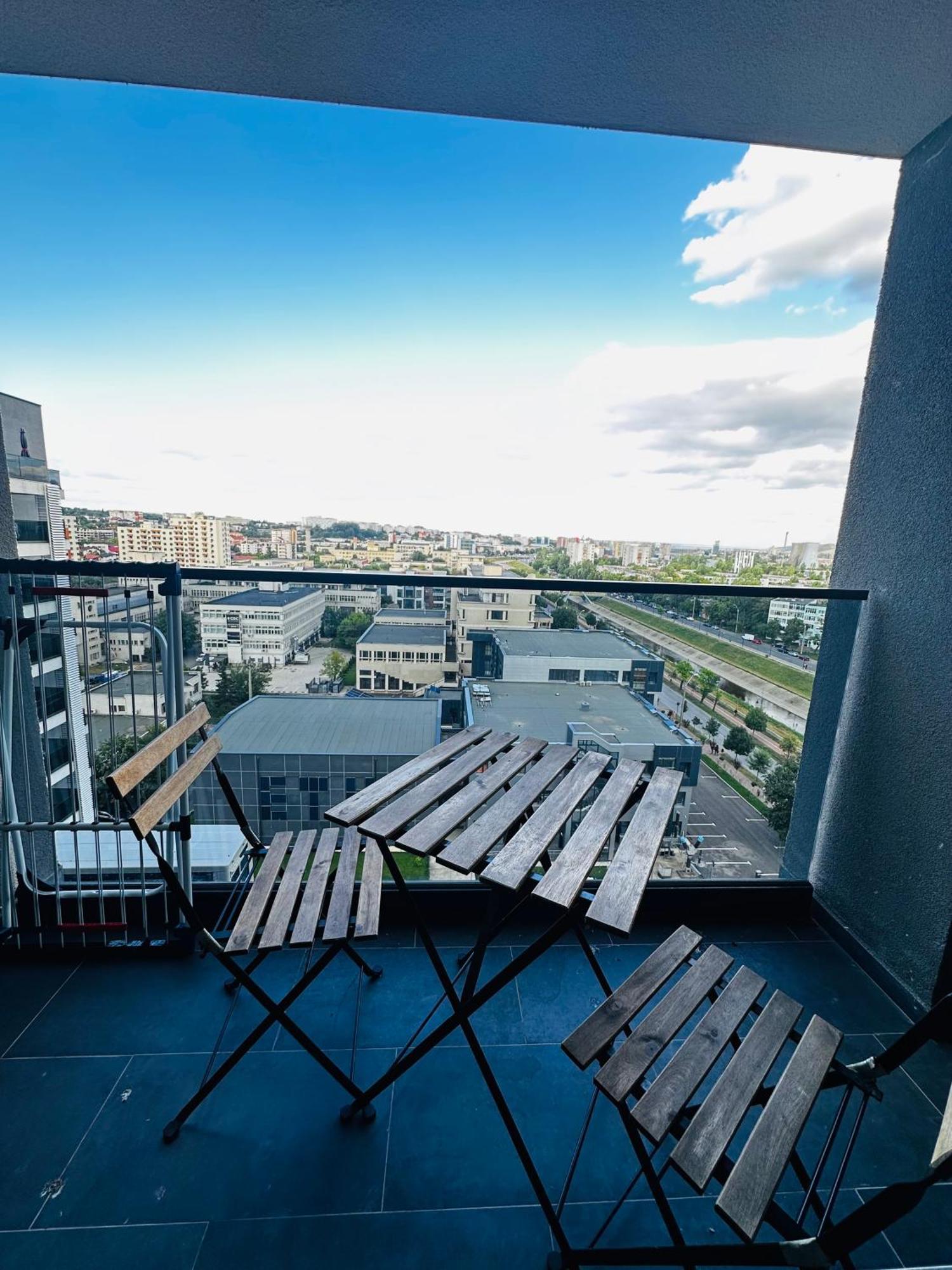 Palas Retreat - Q Residence Iasi Exteriör bild